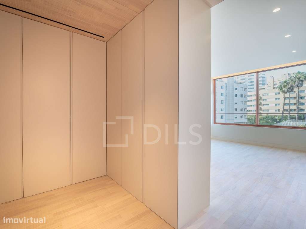 Apartamento T4+1 na Foz - Último Piso Cobertura Privativa-30