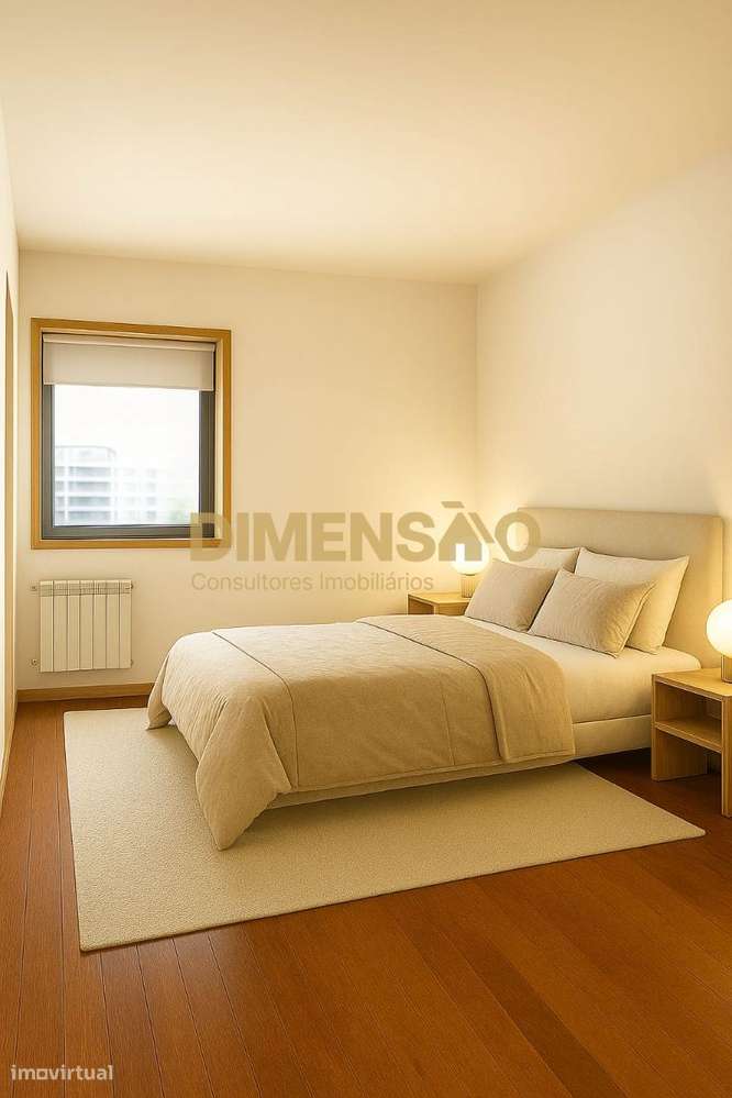 T1 renovado com duas frentes e garagem | Vermoim, Maia Ref DCI153A-1