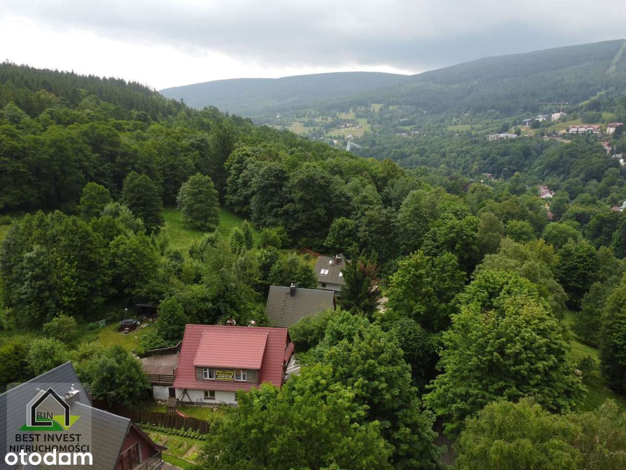 OKAZJA !!!!  Dom z pięknym widokiem pośród   zieleni -Świeradów -Zdrój - Pełny obrazek: 5/19