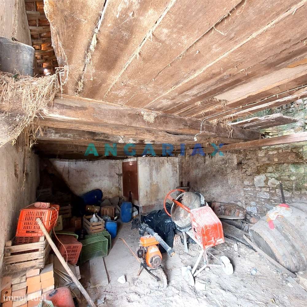 ANG1369 - Arrecadação para Venda em Juncal, Porto de Mós - Grande imagem: 4/9