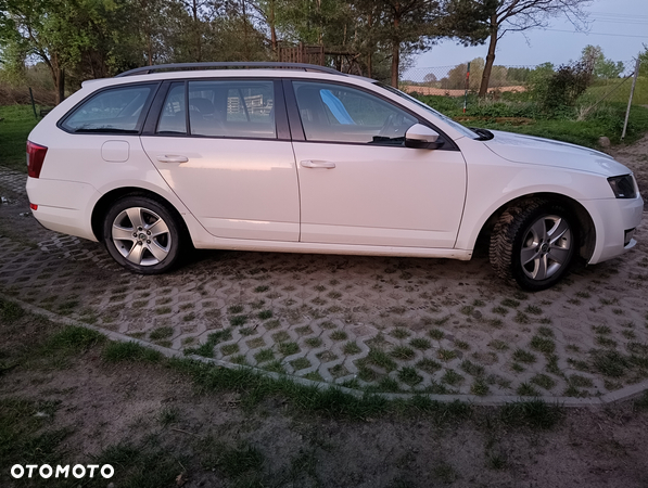 Skoda Octavia 2.0 TDI Ambition DSG - 6