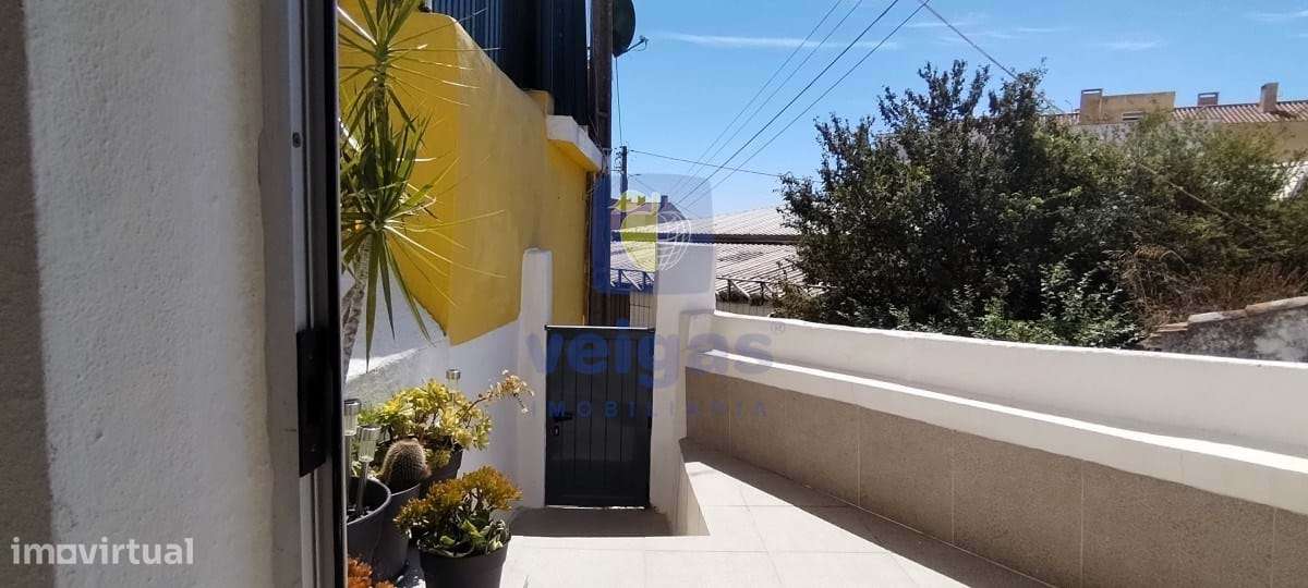 Moradia T1 + T1 | Venda Conjunta | Arcena – Alverca | Possibilidade de - Grande imagem: 3/39