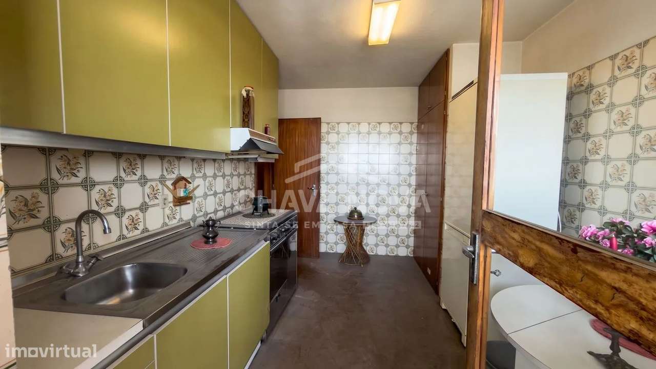 Apartamento t2 à venda na Rua Santa Luzia-4