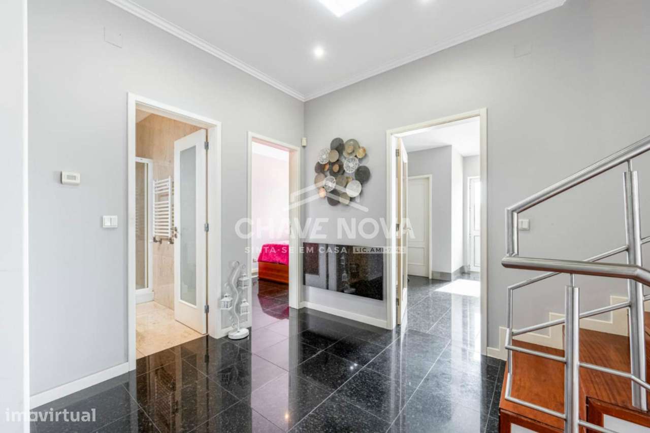 Moradia Geminada T4 C/ Piscina em Gulpilhares - Grande imagem: 3/11