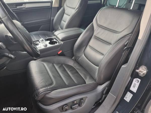 Volkswagen Touareg 3.0 V6 TDI BMT - 11