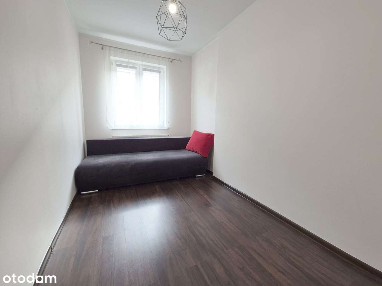 mieszkanie 64 m2 dobra lokalizacja– 3 pokoje, balkon,miejsce postojowe-14