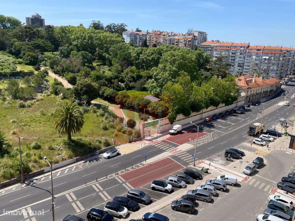 Apartamento T3 na Estrada da Luz, Benfica-29
