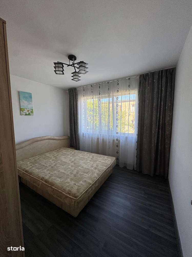 cv 160 Bd.Traian , apartament  3 camere , etaj III-5