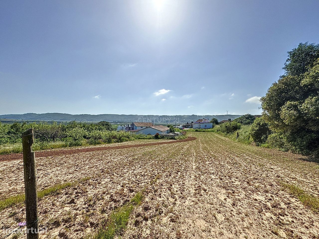 Oportunidade Única: Terreno com Vista Espetacular e Potencial Infinit