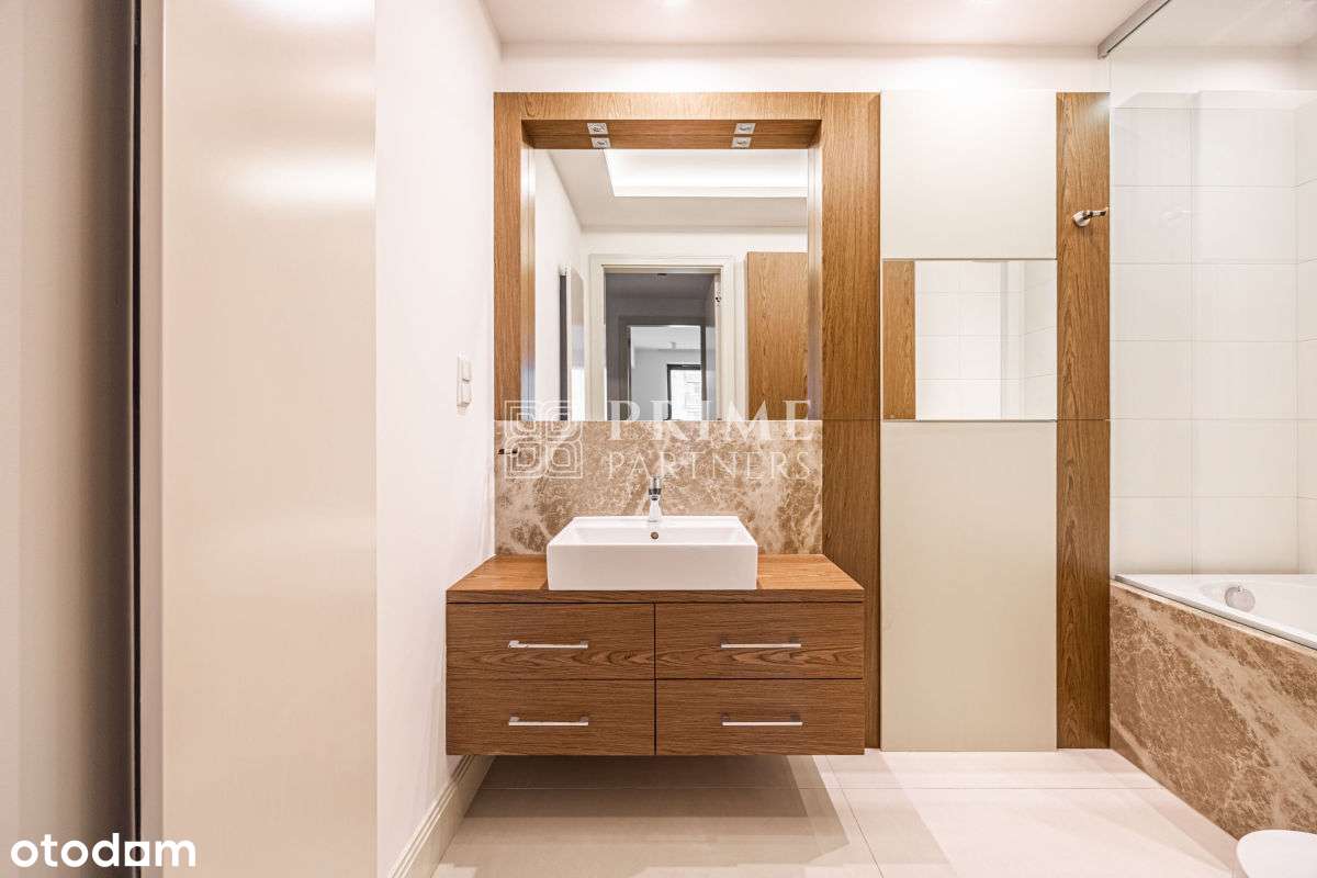 Apartament przy ul. Grzybowskiej 4 z dwoma miejscami garażowymi-7