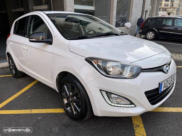 Hyundai i20 1.1 CRDi One - 3