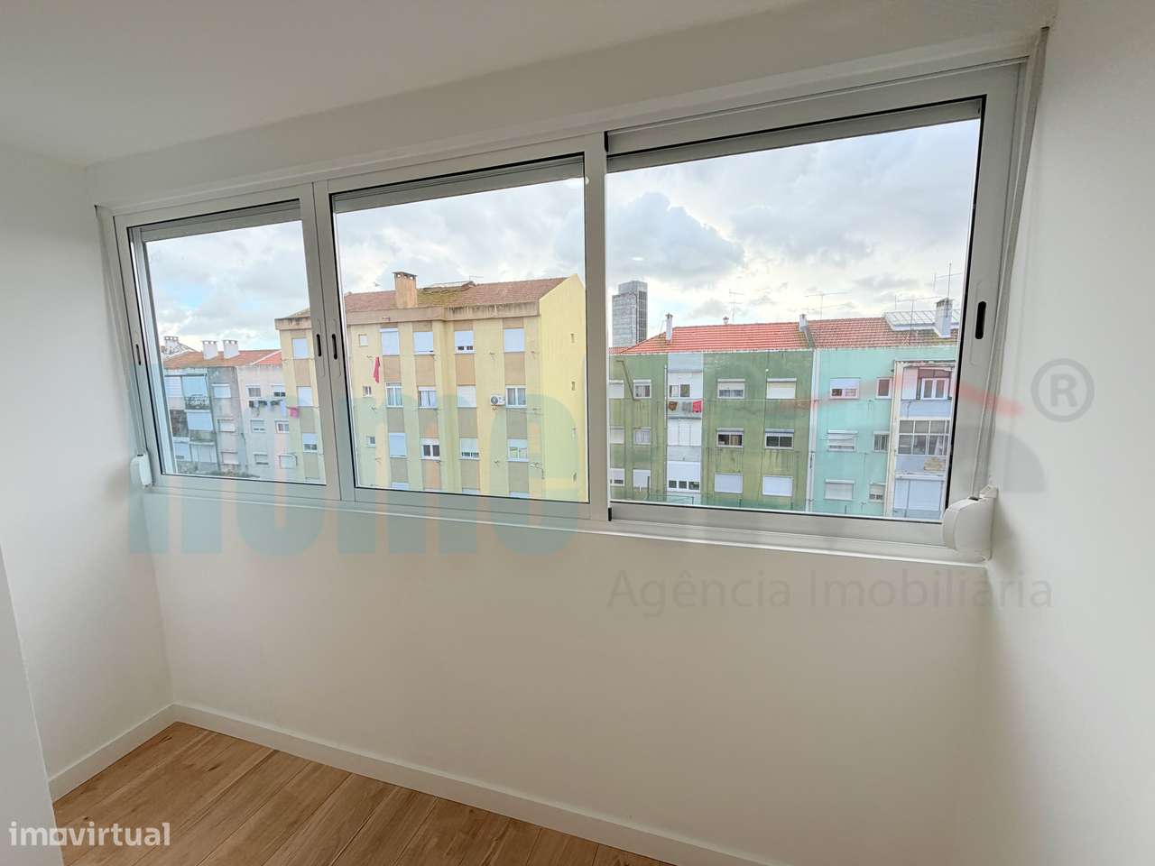 Apartamento T3 Remodelado Alverca, Próximo da Estação de Comboios-18