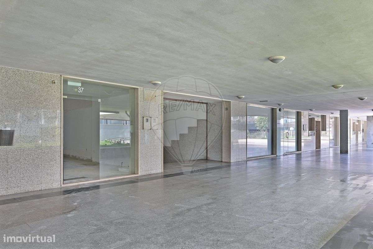 Loja  para arrendamento - Grande imagem: 4/17