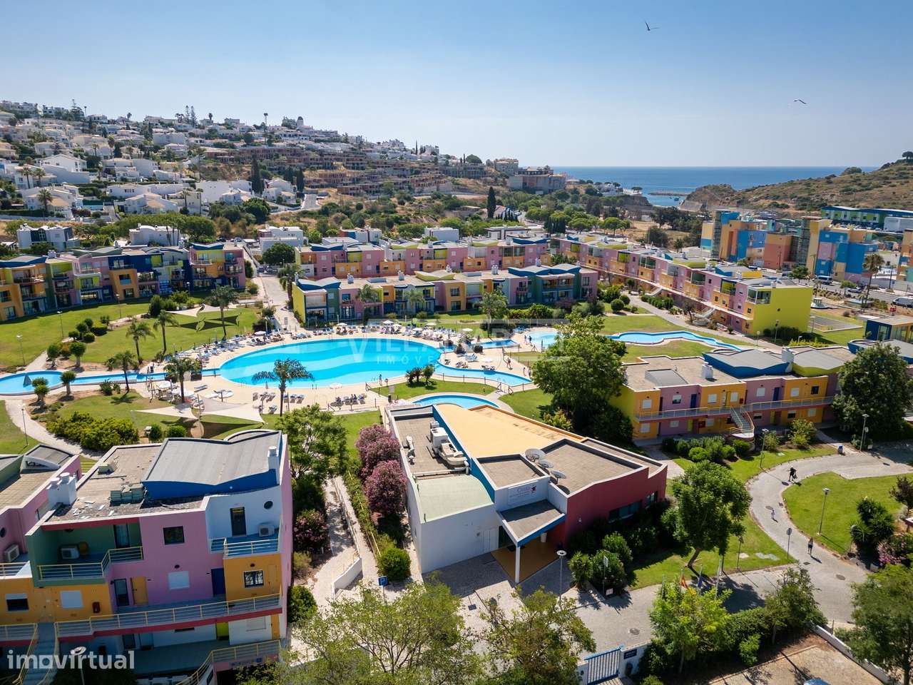 Apartamento T2 Duplex com vista mar inserido no complexo turístico de