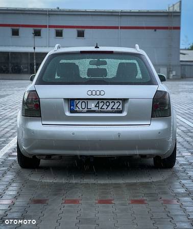 Audi A4 Avant 2.5 TDI Quattro - 14