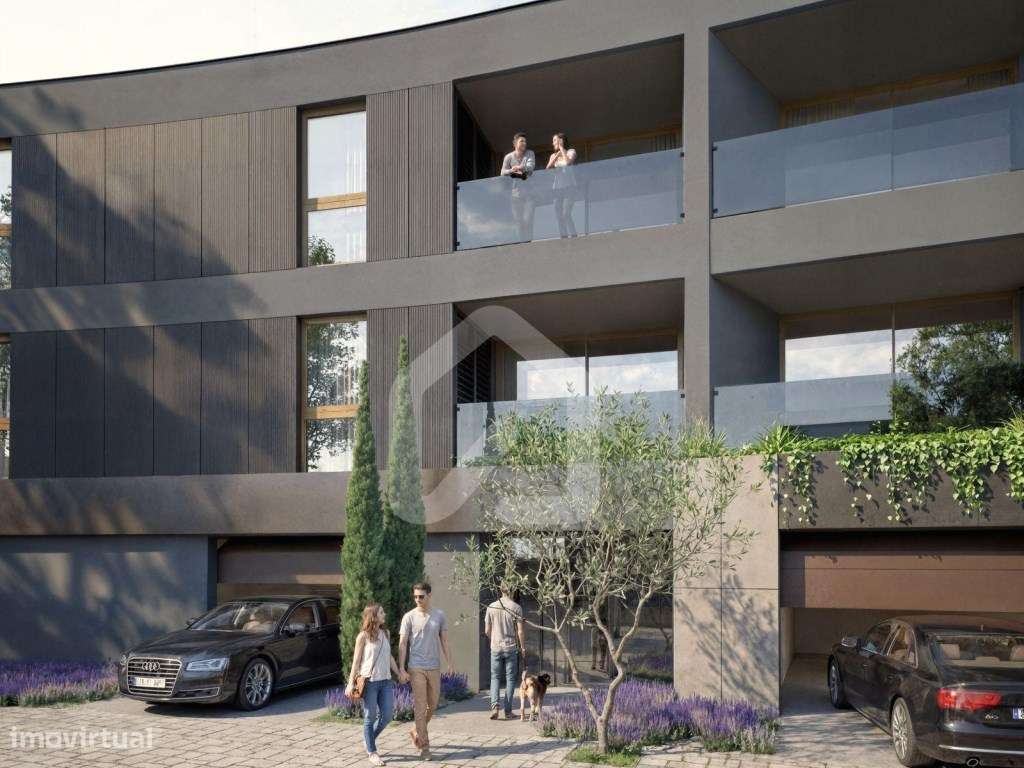 Apartamento T2 - Junto ao Centro ( Já iniciou a construção )-0