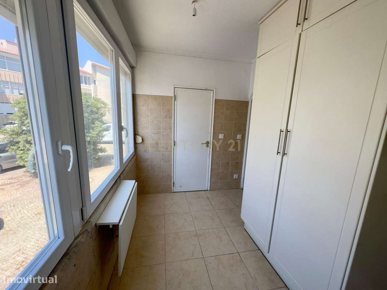 T3 com cave em São Pedro do Estoril – Versatilidade e localização priv-20