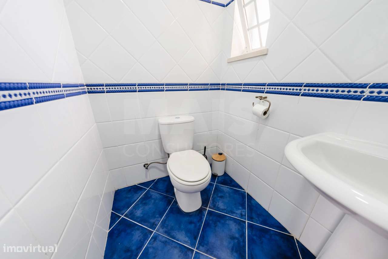 Moradia T4 com Charme em Olho Marinho | 260m² | Lote 734m²-18
