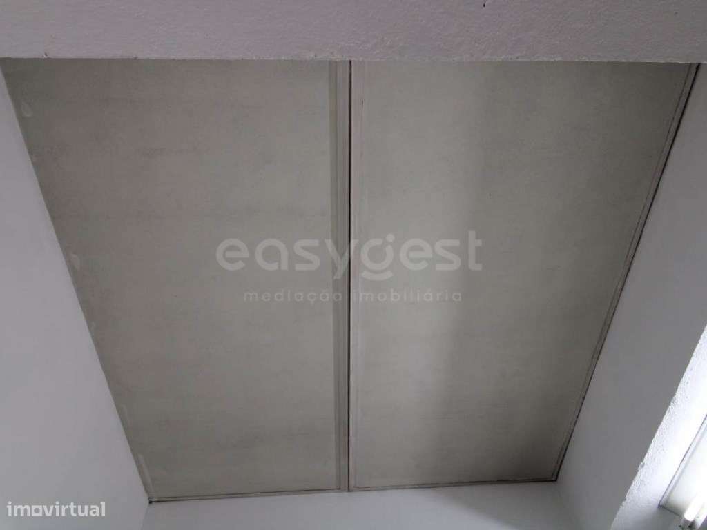 Armazém Industrial com possibilidade de criar diversos espaços de t... - Grande imagem: 5/15