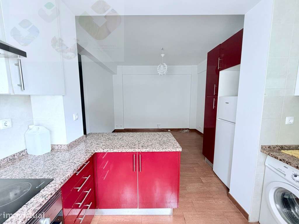 Amadora Venteira, Excelente T1, Remodelado e Equipado, Oportunidade...-5