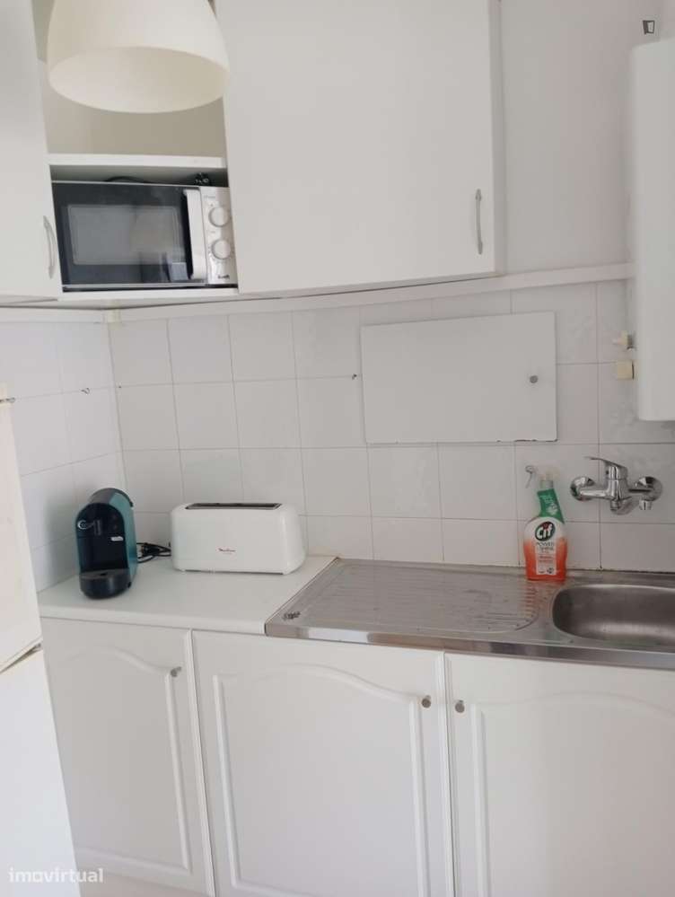 Quarto - localizado em Alameda Lisbon - Grande imagem: 5/10