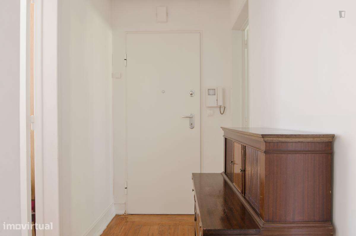 Quarto - localizado em Arroios Lisbon - Grande imagem: 2/10