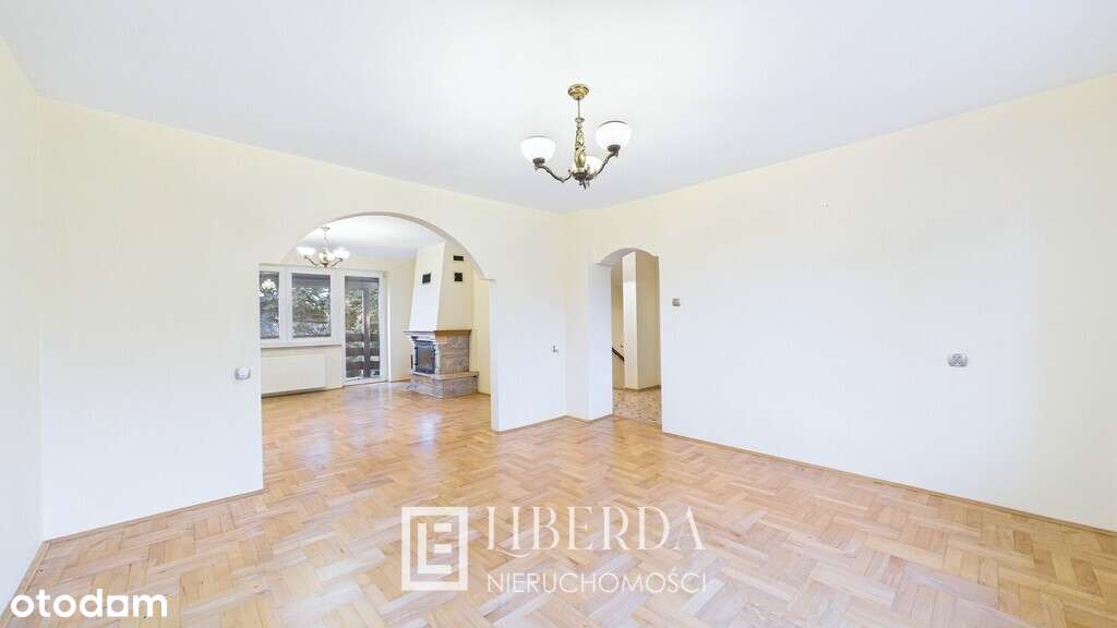 Dom z dużym ogrodem, Dąbrowica, ul. Kresowa-4