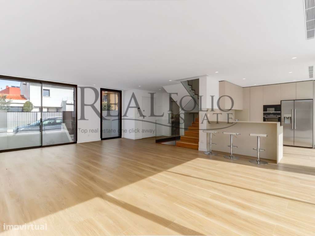 Moradia T4 com piscina e garagem na Aldeia de Juzo - Grande imagem: 5/45