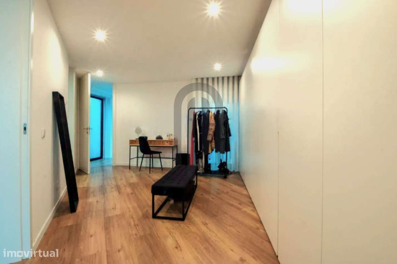 Moradia Térrea T4 independente na Maia-14