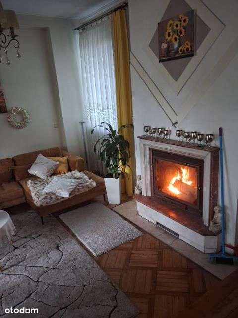 Dom w pobliżu lasu-1