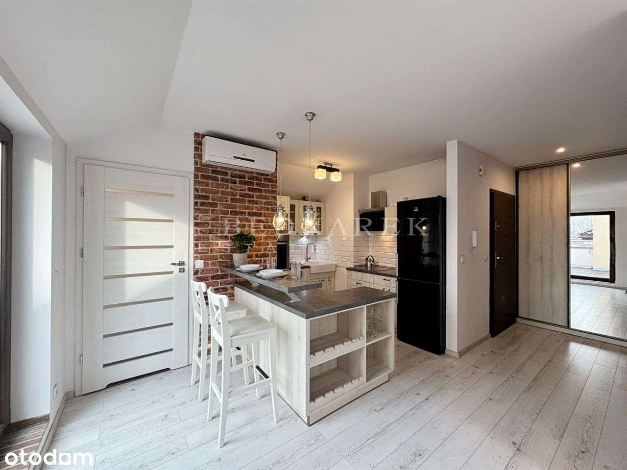 Podlesie – mieszkanie z tarasem i garażem-11