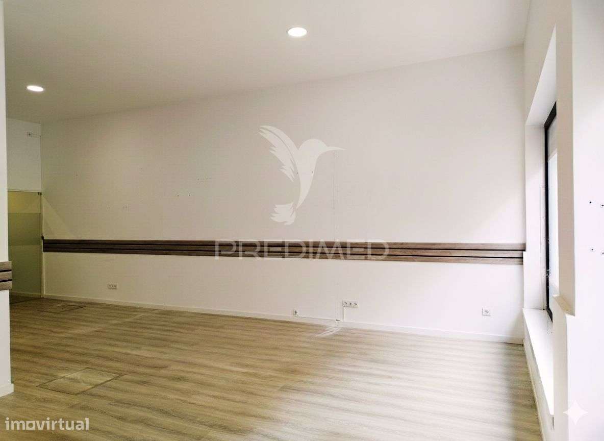 Loja com 100m2 no centro de Aveiro - Grande imagem: 4/5