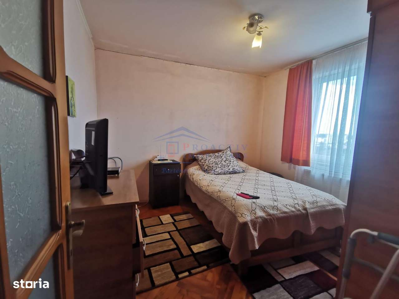 Apartament cu 2 camere, George Enescu, Etaj Intermediar, 2c-7506 - Imagine principală: 3/5