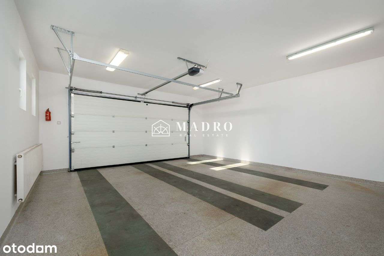 Warszewo | Duży dom z basenem na pięknej działce-15