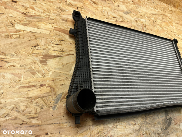 CHŁODNICA POWIETRZA INTERCOOLER VW GOLF VII AUDI A3 8V 5Q0145803S - 2