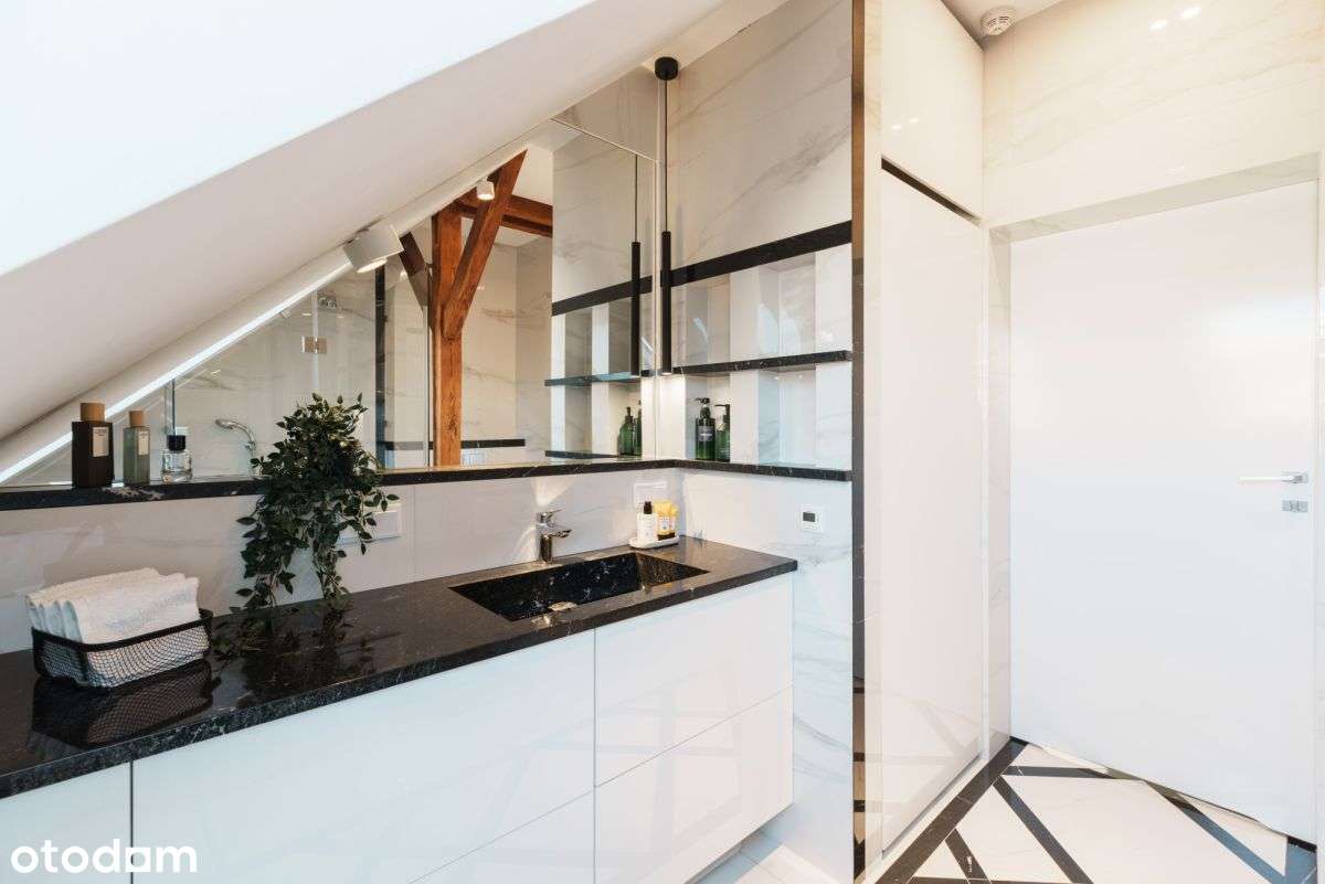 Mieszkanie Premium w centrum z garażem !-16