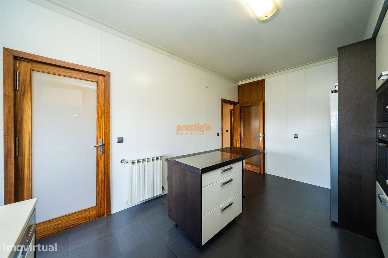 Apartamento T3 Venda em Braga (São José de São Lázaro e São João do So-23