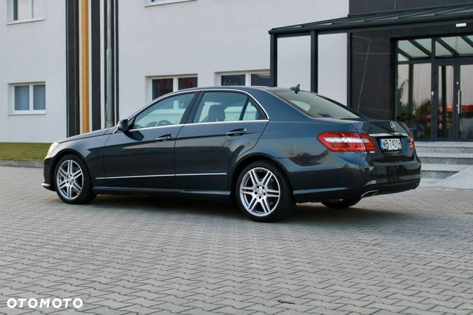 Mercedes-Benz Klasa E 220 CDI BlueEff Avantgarde - 8