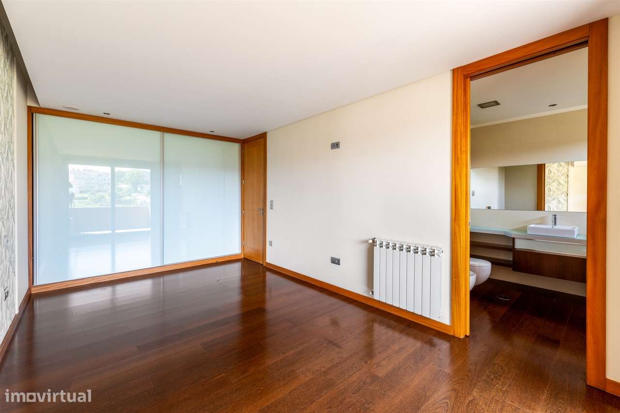 Apartamento T3 Venda em Oliveira do Douro,Vila Nova de Gaia-22