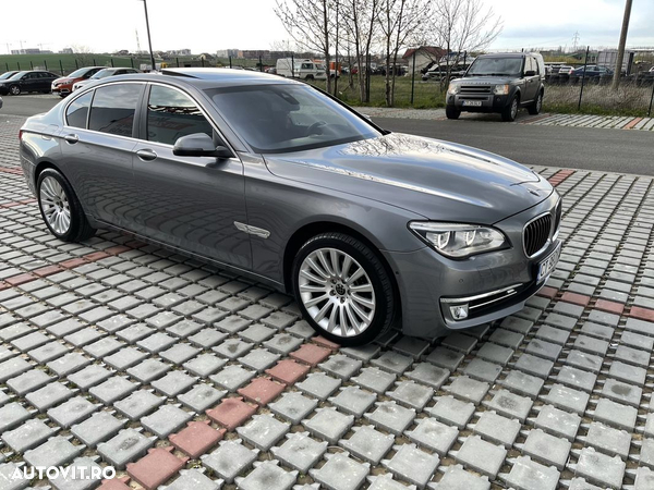 BMW Seria 7 750d xDrive Blue Performance Edition Exclusive - 17