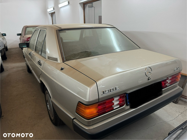 Mercedes-Benz W124 (1984-1993) - 13