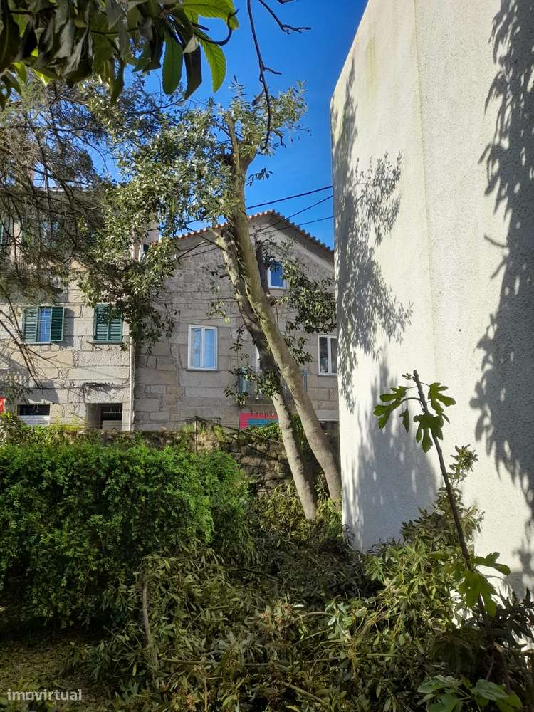 House in Gouveia, Paçoinhos - More