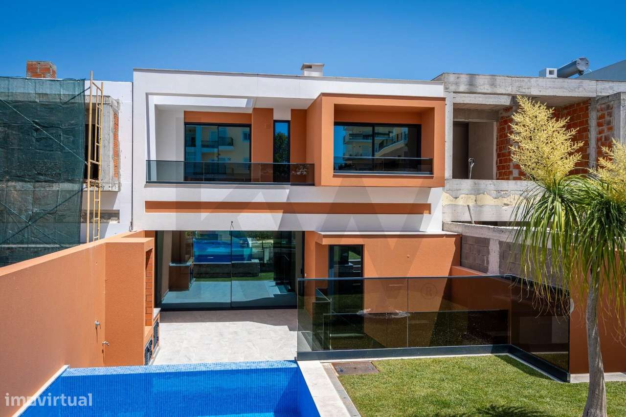 Moradia T3 nova pronta habitar, com piscina e jardim no Barranco do Ro - Grande imagem: 3/60