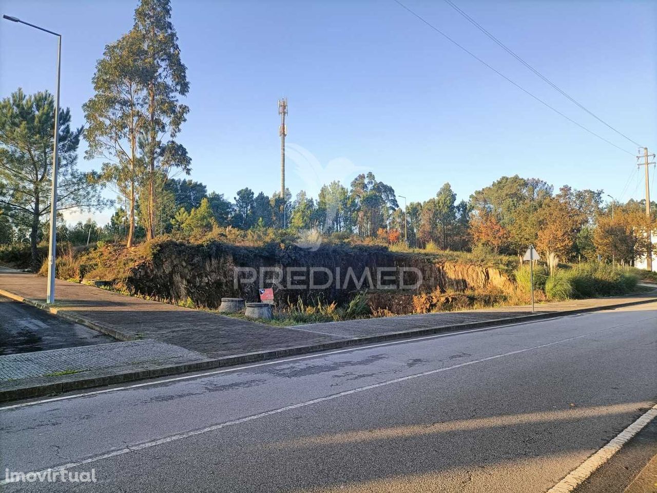 Lote de terreno para construção de moradia em Folgosa da Maia