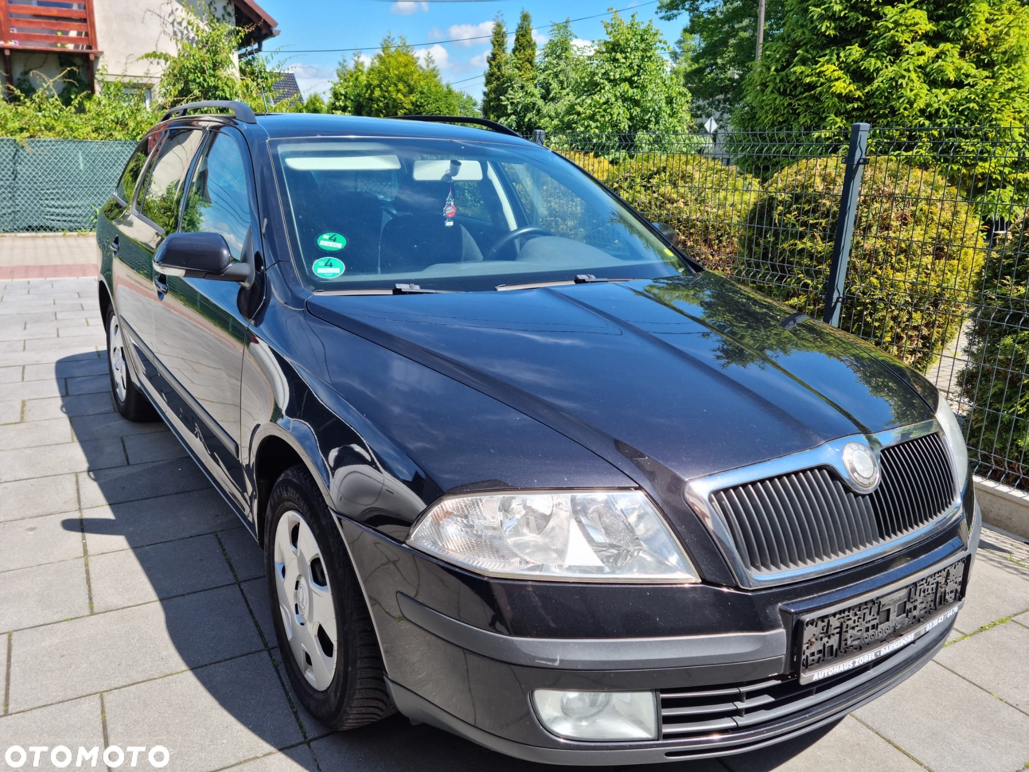 Skoda Octavia Combi 2.0 TDI DPF Ambiente - 2