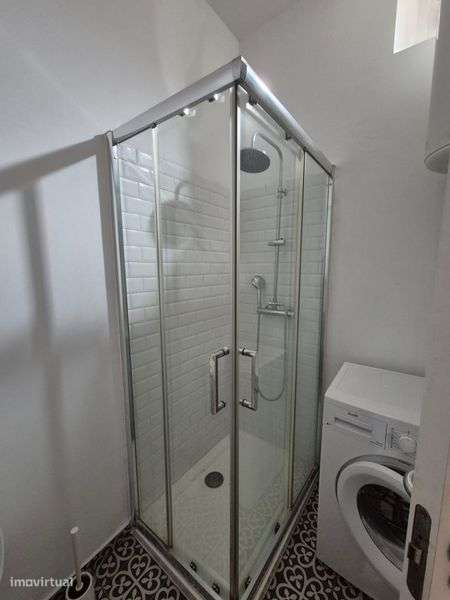 Apartamento T0 nas Janelas Verdes - Grande imagem: 5/10