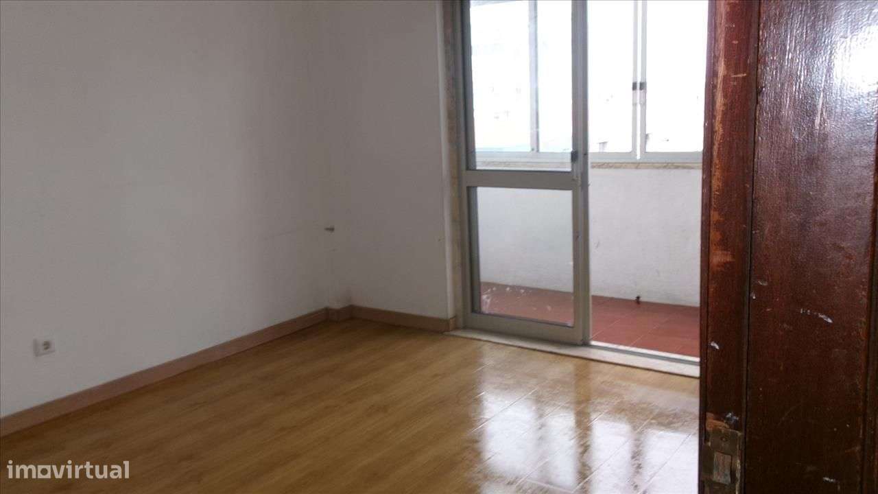 Apartamento T3 na Arrentela, Seixal - Grande imagem: 5/22
