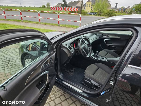 Opel Insignia - 11