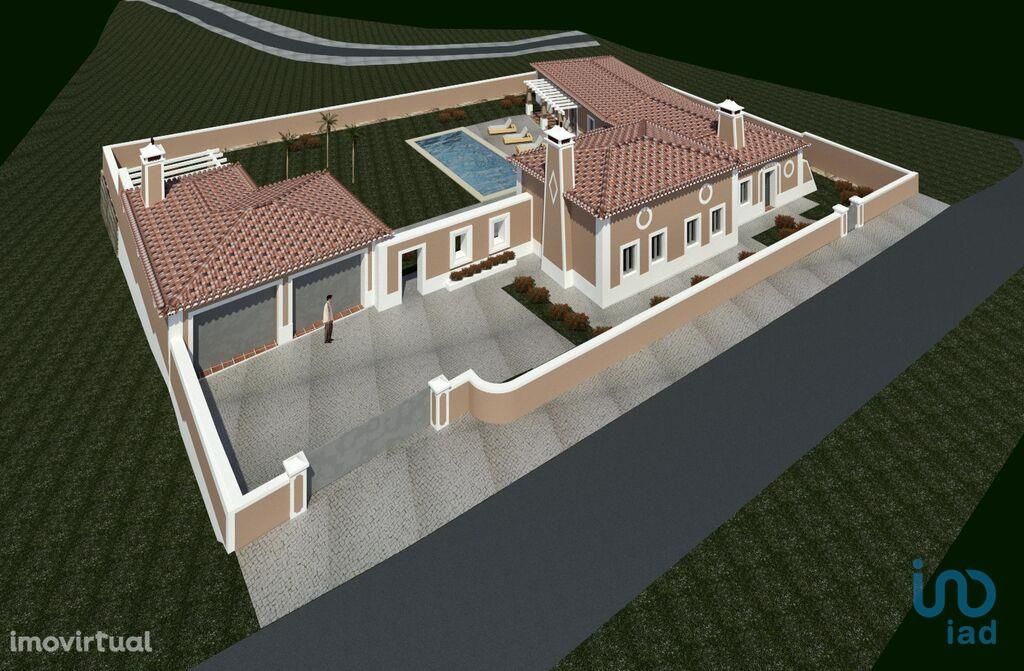 Casa T3 em Leiria de 177,00 m2