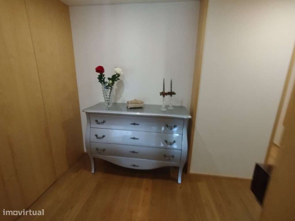 Excelente Apartamento T3 DUPLEX - Como Novo - AVES -* Oferta Escrit...-12
